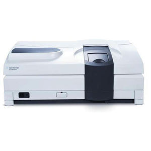 UV-Vis-NIR-Spektralphotometer