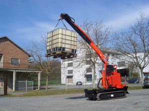 Kran auf Raupen