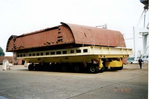 dieselbetriebener selbstfahrender Wagen 1