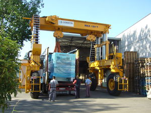 Portalhubwagen mit Gummireifen 1