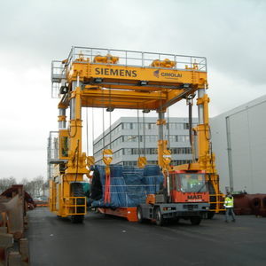 Portalhubwagen mit Gummireifen