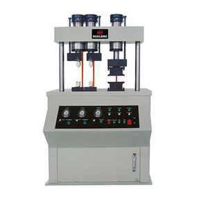 Biegeprüfmaschine 1