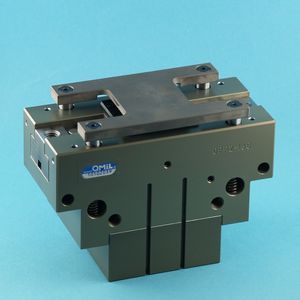 Pneumatikgreifer / parallel / 2 Backen / kompakt