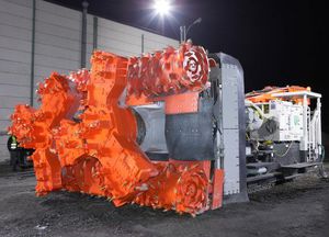 Continuous Miner mit Deckenschlagschrauber