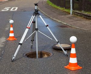 Stativ für Mannloch