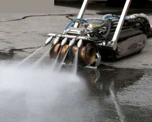 Reinigungsroboter für Wassertanks