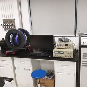 Magnetfeldgenerator