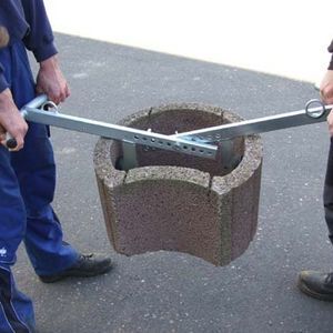 Steinhebeklemme 1