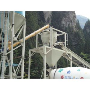festinstallierte Betonmischanlage 1