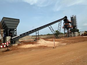 festinstallierte Betonmischanlage