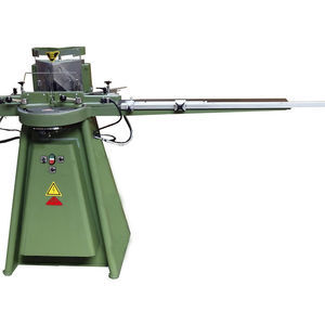 Ausklinkmaschine mit variablem Winkel 1