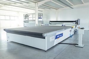 automatische Schneidemaschine 1