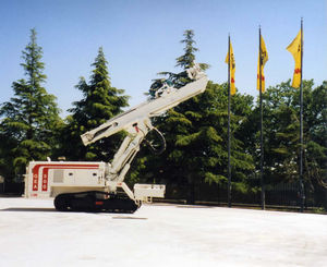 Bohrgerät auf Raupen 1