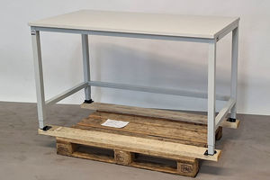 Stahl-Werkbank 1