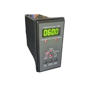 wandmontierter Programmierer 1