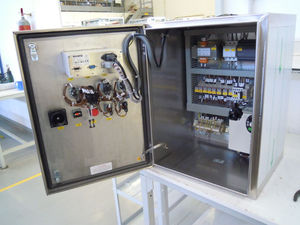 Elektrischer kasten / Verteilung