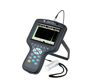 Gerät zur zerstörungsfreien Prüfung durch Ultraschall / Impulsecho