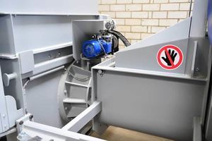 Müllpresse für Polystyrol 1