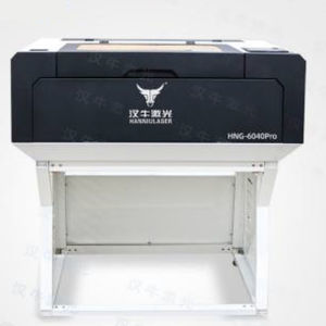 Schneide- und Graviermaschine / CO2-Laser