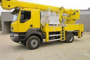 LKW-montierte Teleskoparbeitsbühne 1