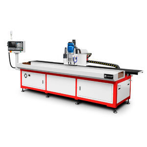 Bohr- und Gewindeschneidmaschine / CNC