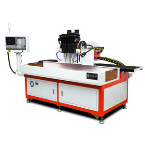 Bohr- und Gewindeschneidmaschine / CNC