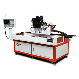 Bohr- und Gewindeschneidmaschine / CNC