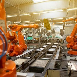 Roboterzelle zum Entladen