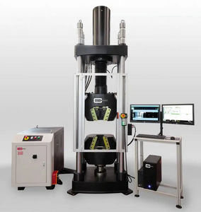 Kompressionsprüfmaschine 1