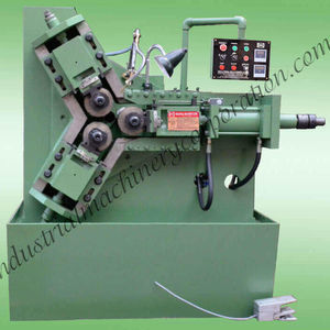 Gewindewalzmaschine