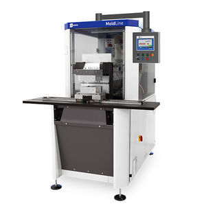 Formmaschine für Elastomere