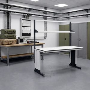 Stahl-Werkbank 1