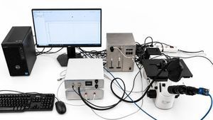 Analysator für Flüssigkeiten