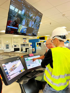 Industrie-Pult