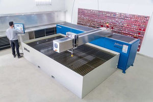Abrasiv-Wasserstrahl-Schneidemaschine