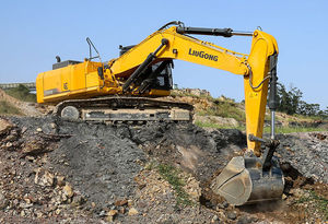großformatiger Bagger