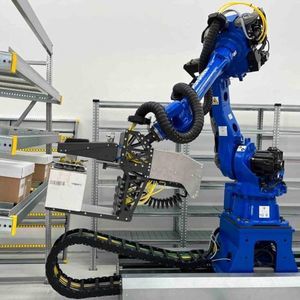 Palettierer und Depalettierer / Roboter 1