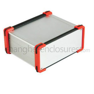 Gehäuse / extrudiertes Aluminium 1