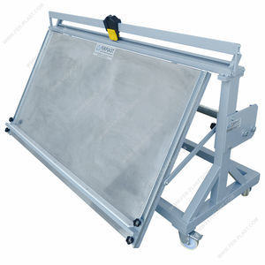 Cutter mit Trapezklinge 1