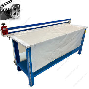 Schneidtisch / Papier und Karton