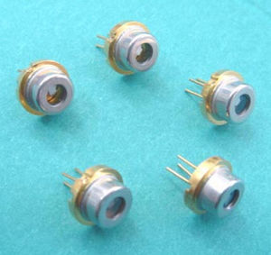 Laserdiode mit kontinuierlicher Welle