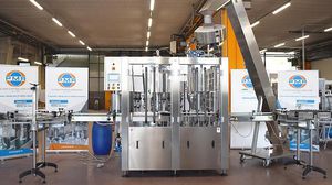 automatische Füll- und Verschließanlage