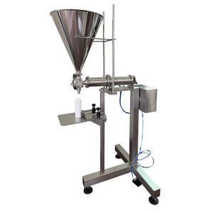pedalbetriebene Füllmaschine 1
