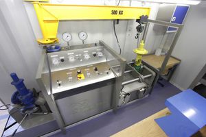 Prüf- und Reparaturanlage / für Überströmventil