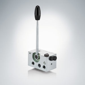 Hydraulik-Wegeventil mit Ventil