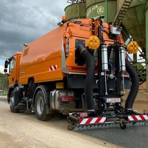 LKW-montierte Kehrsaugmaschine