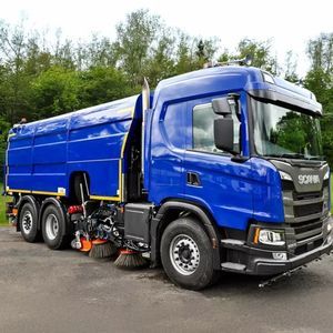 LKW-montierte Kehrmaschine