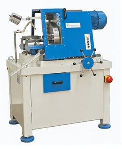Anfasmaschine für Rohre