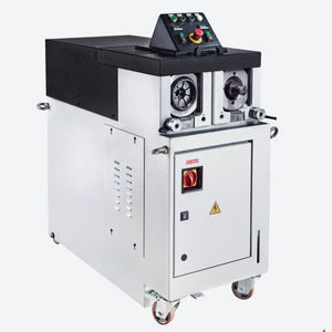 Doppelkopf-Umformmaschine 1
