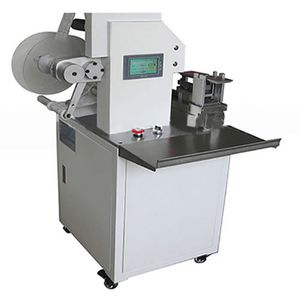 halbautomatische Etikettiermaschine